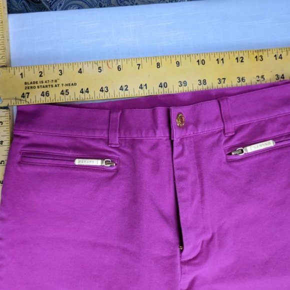 Ralph Lauren Woman's Size 8, Hot Pink Capris With Gold Hardware - Picture 5 of 9